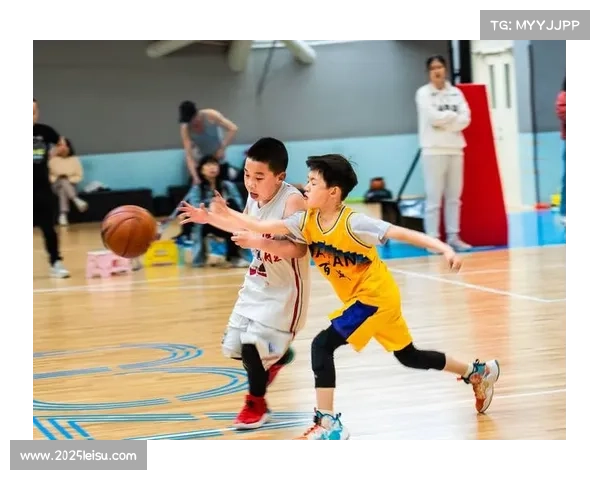 篮球课程纳入中小学体育必修,基础训练普及化推进 篮球课程纳入中小学体育必修,基础训练普及化推进